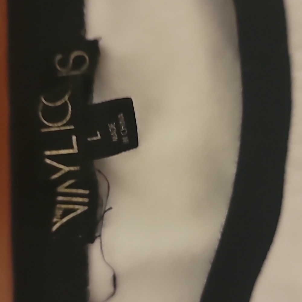 Stylish 'I Love Nerds' Women's Crop Top - Black and White - Picture 2 of 3